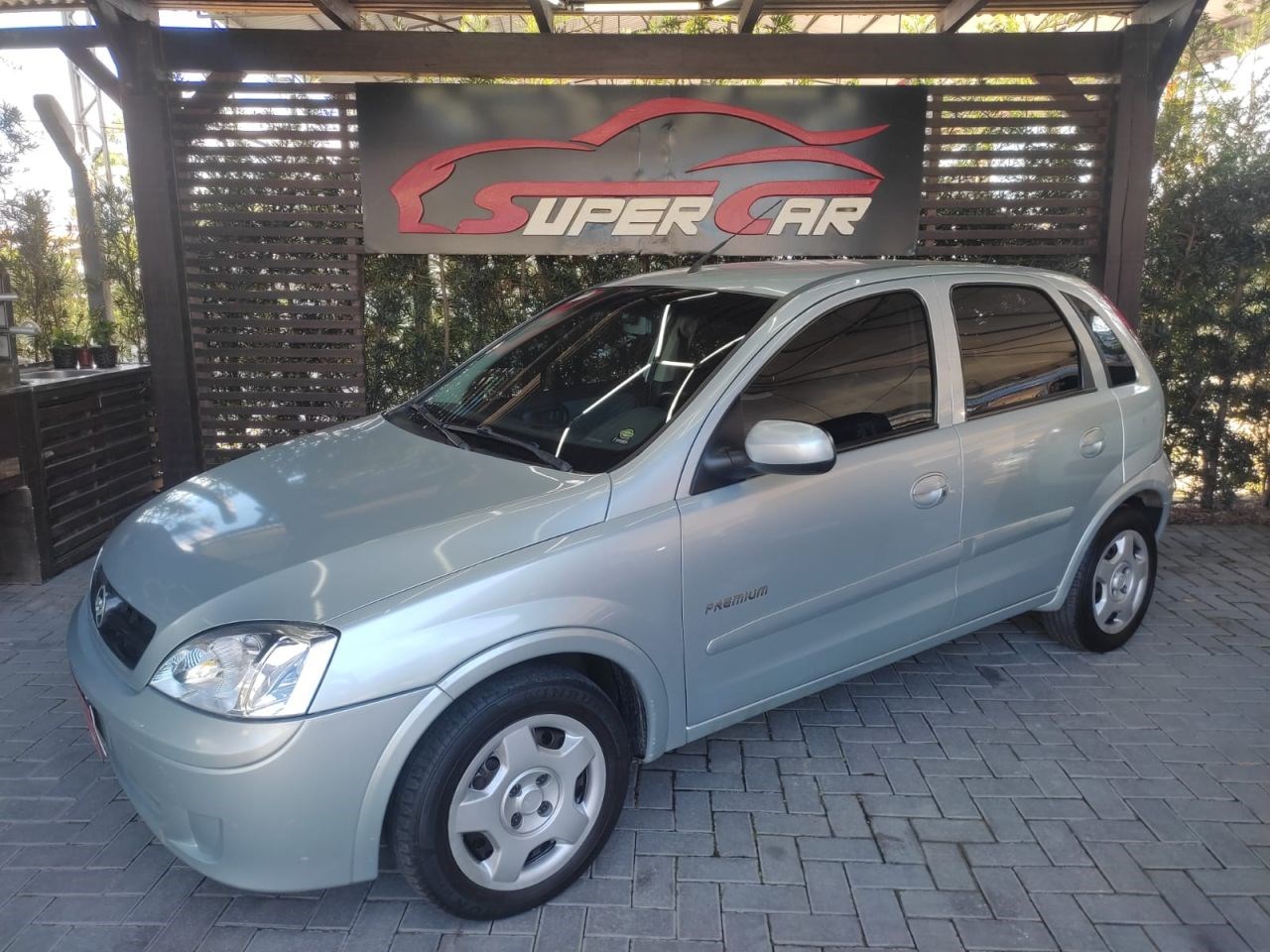 //www.autoline.com.br/carro/chevrolet/corsa-10-hatch-premium-8v-flex-4p-manual/2007/tijucas-sc/24707368