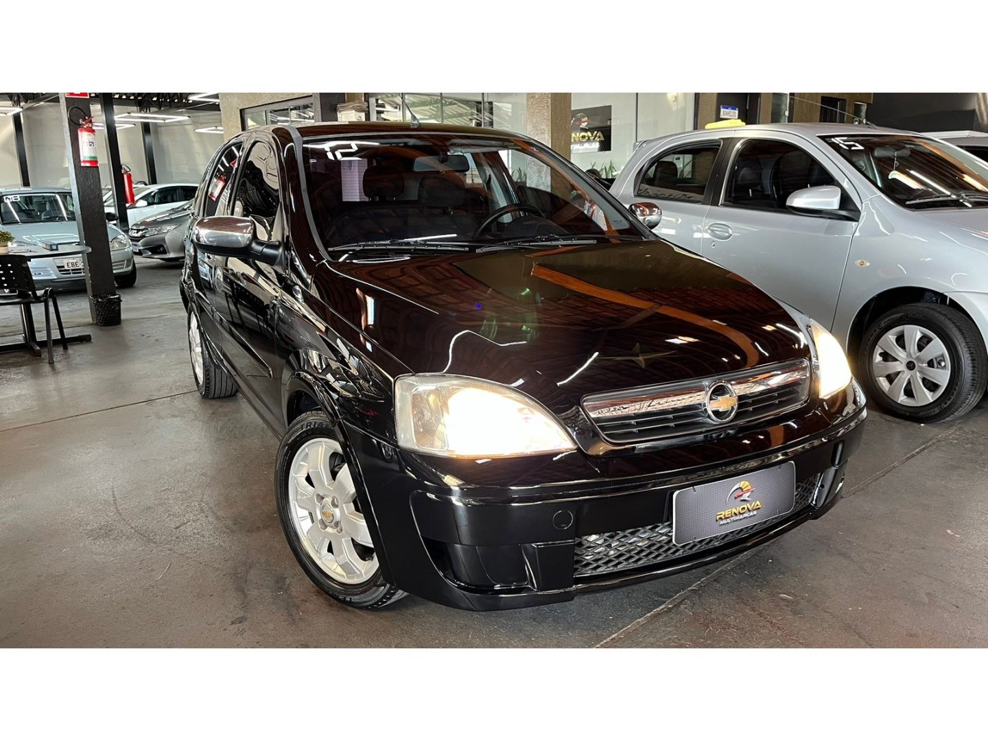 //www.autoline.com.br/carro/chevrolet/corsa-14-hatch-maxx-8v-flex-4p-manual/2012/santa-barbara-doeste-sp/24930588