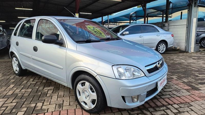 //www.autoline.com.br/carro/chevrolet/corsa-14-hatch-maxx-8v-flex-4p-manual/2012/cascavel-pr/25032074