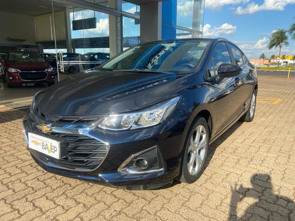 //www.autoline.com.br/carro/chevrolet/cruze-14-sedan-lt-16v-flex-4p-turbo-automatico/2020/barretos-sp/22228530