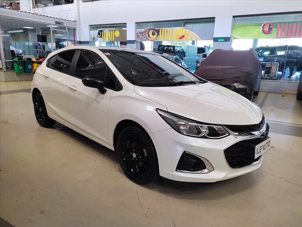 //www.autoline.com.br/carro/chevrolet/cruze-14-sedan-lt-16v-flex-4p-turbo-automatico/2022/rio-de-janeiro-rj/23530218