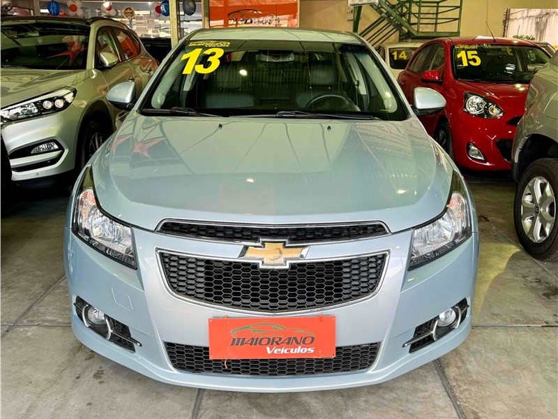 //www.autoline.com.br/carro/chevrolet/cruze-18-sedan-lt-16v-flex-4p-automatico/2013/rio-de-janeiro-rj/23911106