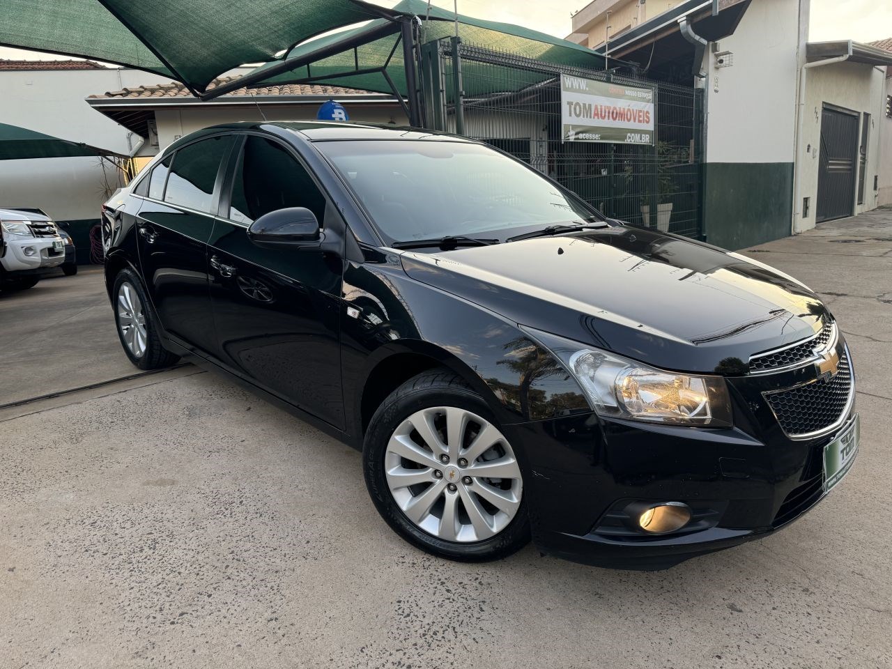 //www.autoline.com.br/carro/chevrolet/cruze-18-sedan-ltz-16v-flex-4p-automatico/2014/piracicaba-sp/23997770