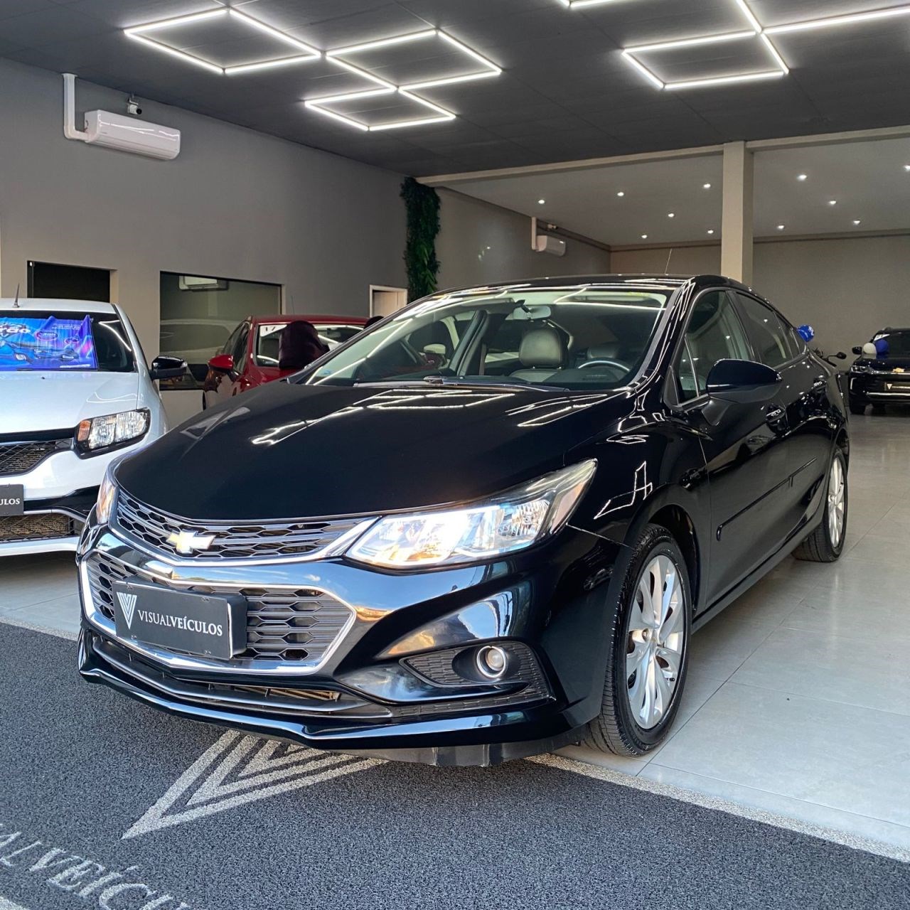 //www.autoline.com.br/carro/chevrolet/cruze-14-hatch-sport-lt-16v-flex-4p-turbo-automatic/2017/valinhos-sp/24126776