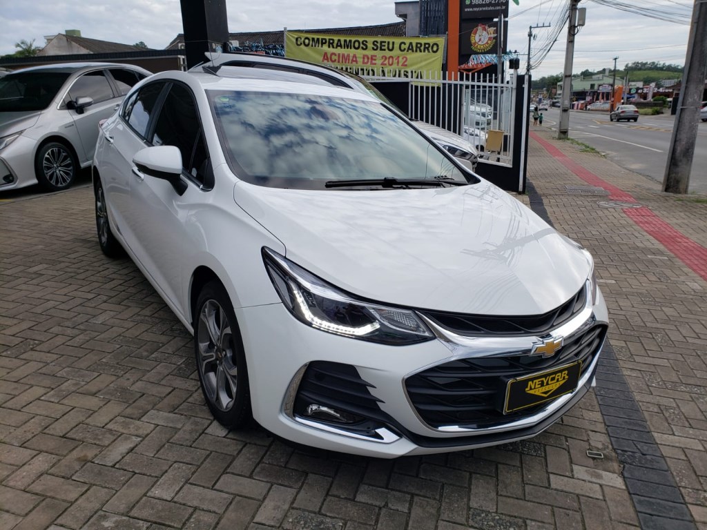 //www.autoline.com.br/carro/chevrolet/cruze-14-hatch-sport-premier-16v-flex-4p-turbo-auto/2020/joinville-sc/24225953
