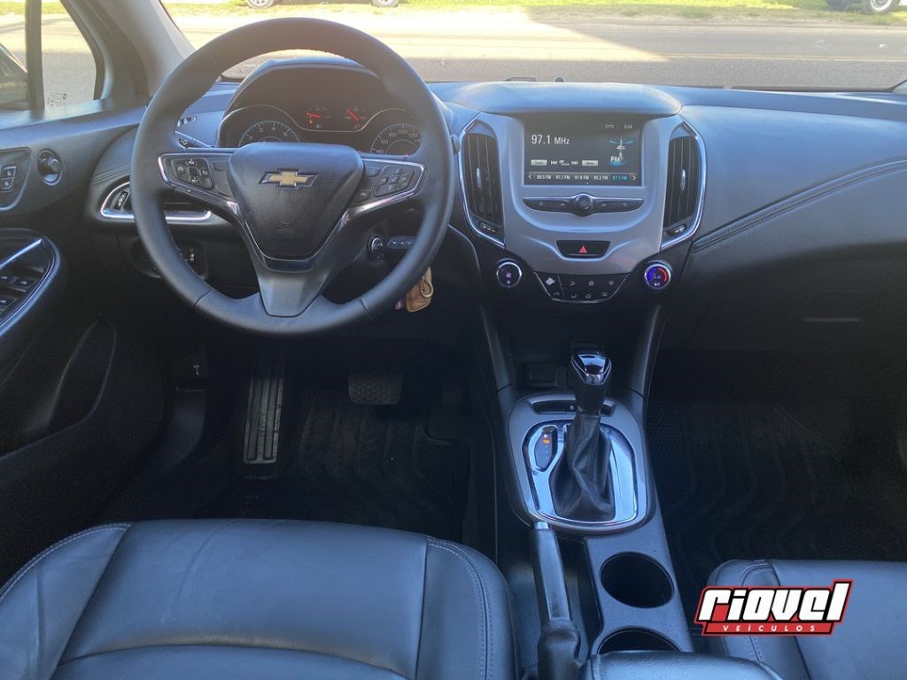 //www.autoline.com.br/carro/chevrolet/cruze-14-hatch-sport-lt-16v-flex-4p-turbo-automatic/2019/rio-grande-rs/24316779