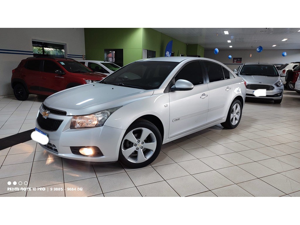 //www.autoline.com.br/carro/chevrolet/cruze-18-sedan-lt-16v-flex-4p-manual/2014/nova-londrina-pr/24346432