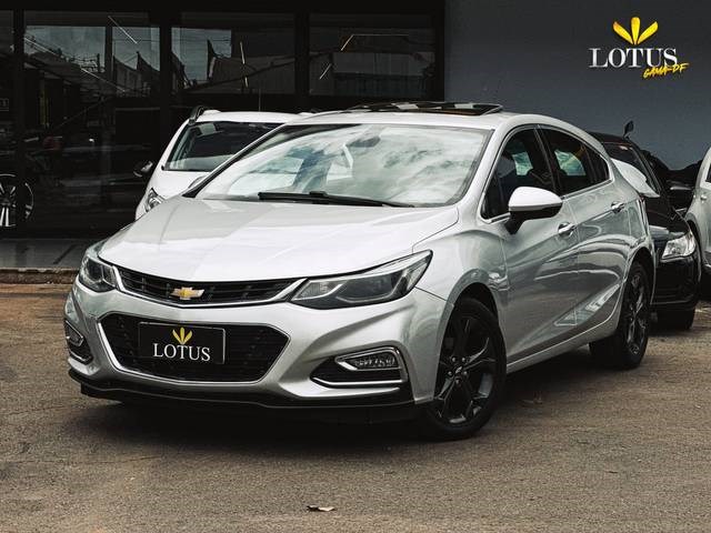 //www.autoline.com.br/carro/chevrolet/cruze-14-hatch-sport-ltz-16v-flex-4p-turbo-automati/2017/brasilia-df/24387101