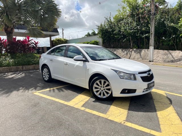 //www.autoline.com.br/carro/chevrolet/cruze-18-sedan-ltz-16v-flex-4p-automatico/2013/arapiraca-al/24390077