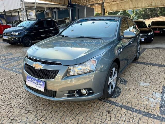 //www.autoline.com.br/carro/chevrolet/cruze-18-hatch-sport-lt-16v-flex-4p-automatico/2013/campinas-sp/24408504