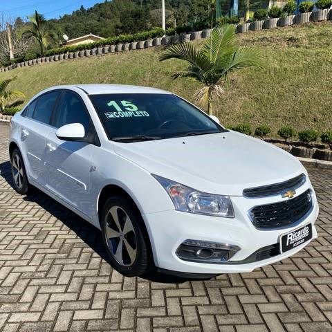 //www.autoline.com.br/carro/chevrolet/cruze-18-sedan-lt-16v-flex-4p-automatico/2015/ituporanga-sc/24459435