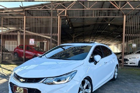 //www.autoline.com.br/carro/chevrolet/cruze-14-hatch-sport-ltz-16v-flex-4p-turbo-automati/2018/gravatai-rs/24476309