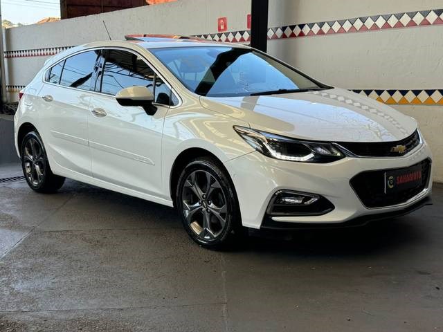 //www.autoline.com.br/carro/chevrolet/cruze-14-hatch-sport-ltz-16v-flex-4p-turbo-automati/2017/botucatu-sp/24538610