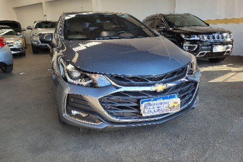 //www.autoline.com.br/carro/chevrolet/cruze-14-hatch-sport-premier-16v-flex-4p-turbo-auto/2020/sao-carlos-sp/24538680