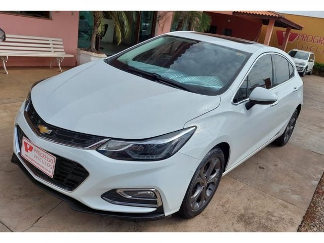//www.autoline.com.br/carro/chevrolet/cruze-14-hatch-sport-ltz-16v-flex-4p-turbo-automati/2019/tatui-sp/24556840