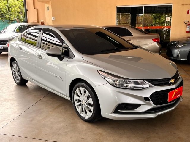 //www.autoline.com.br/carro/chevrolet/cruze-14-sedan-lt-16v-flex-4p-turbo-automatico/2019/sao-jose-do-rio-preto-sp/24669658