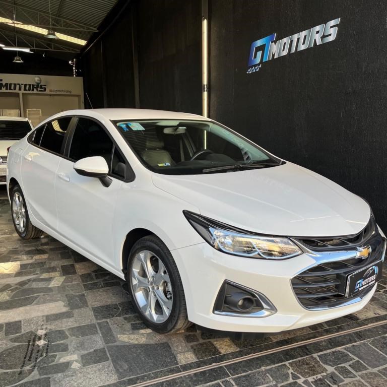 //www.autoline.com.br/carro/chevrolet/cruze-14-sedan-lt-16v-flex-4p-turbo-automatico/2020/uberlandia-mg/24687252