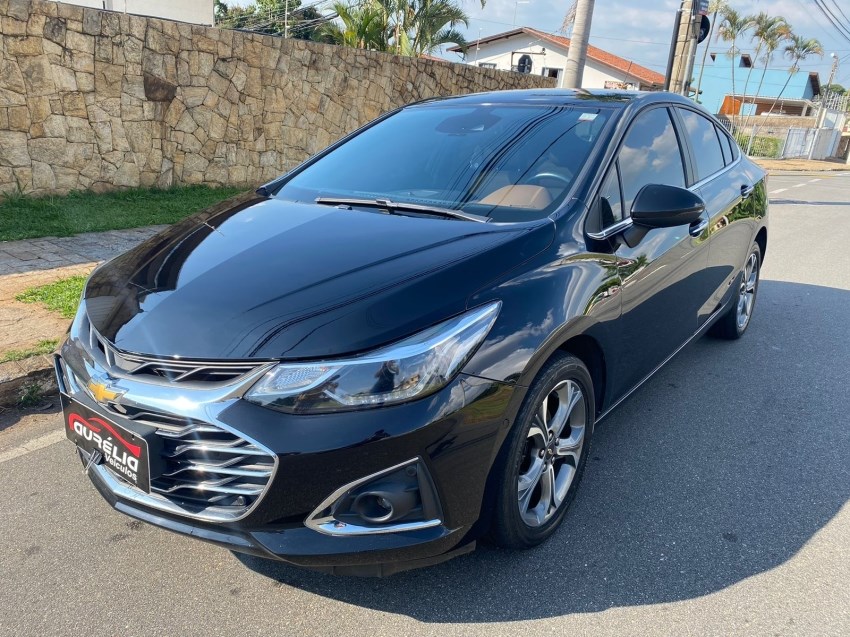 //www.autoline.com.br/carro/chevrolet/cruze-14-sedan-premier-16v-flex-4p-turbo-automatico/2020/campinas-sp/24720611