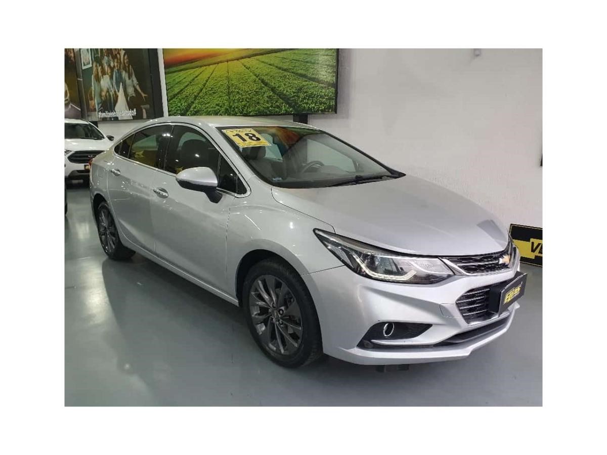 //www.autoline.com.br/carro/chevrolet/cruze-14-sedan-ltz-16v-flex-4p-turbo-automatico/2018/cascavel-pr/24779919