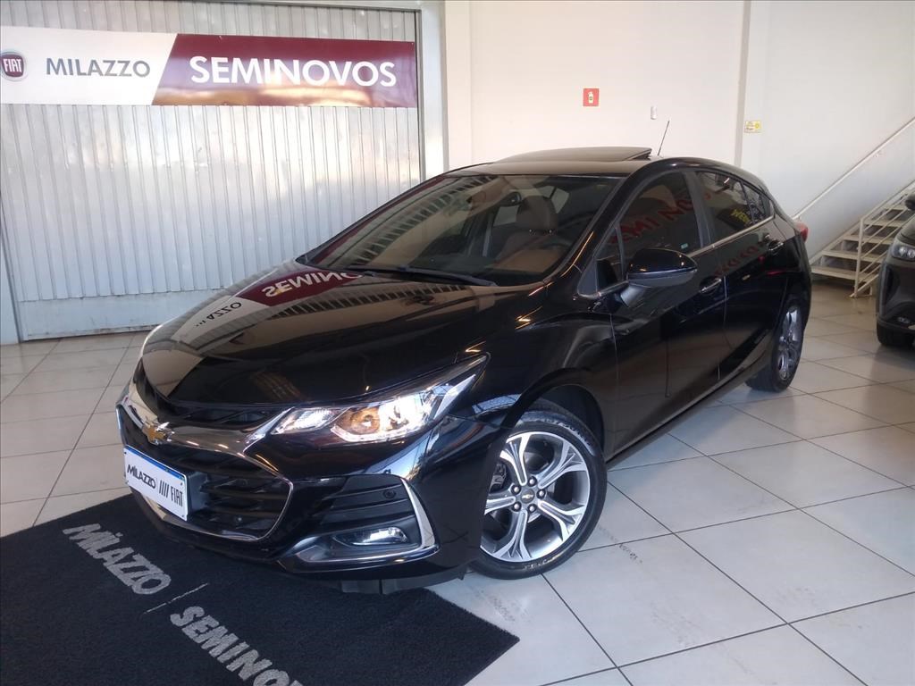 //www.autoline.com.br/carro/chevrolet/cruze-14-sedan-premier-16v-flex-4p-turbo-automatico/2020/bauru-sp/24779967