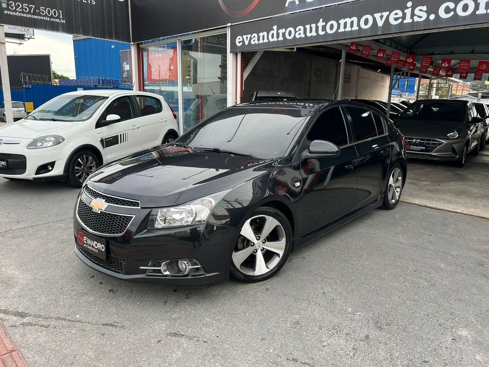 //www.autoline.com.br/carro/chevrolet/cruze-18-hatch-sport-lt-16v-flex-4p-manual/2012/sao-jose-sc/24813543