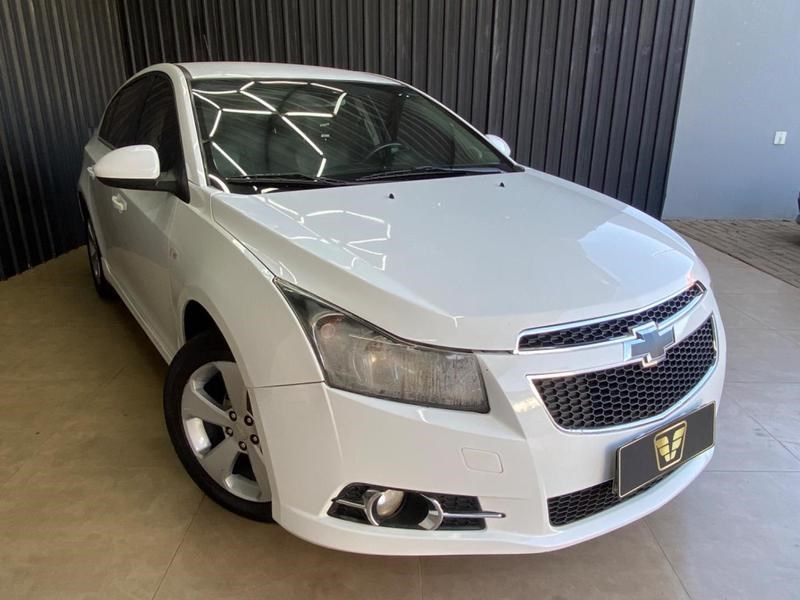 //www.autoline.com.br/carro/chevrolet/cruze-18-hb-sport-ltz-16v-flex-4p-manual/2014/campo-grande-ms/24902762