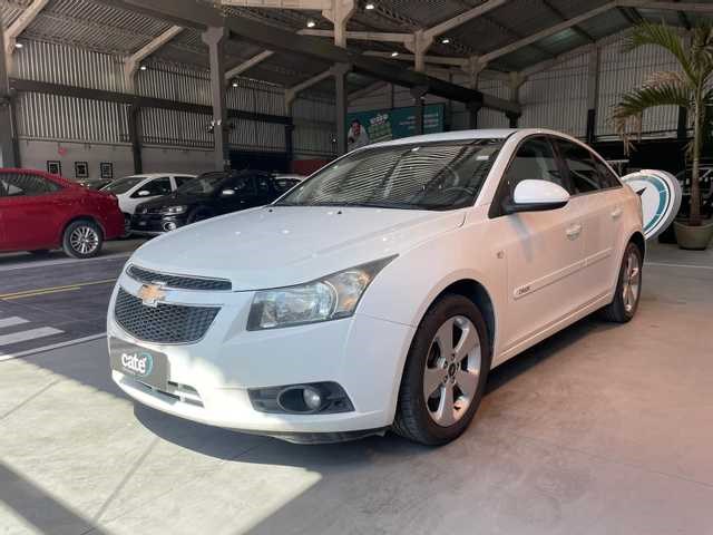 //www.autoline.com.br/carro/chevrolet/cruze-18-sedan-lt-16v-flex-4p-automatico/2013/baixo-guandu-es/24915061