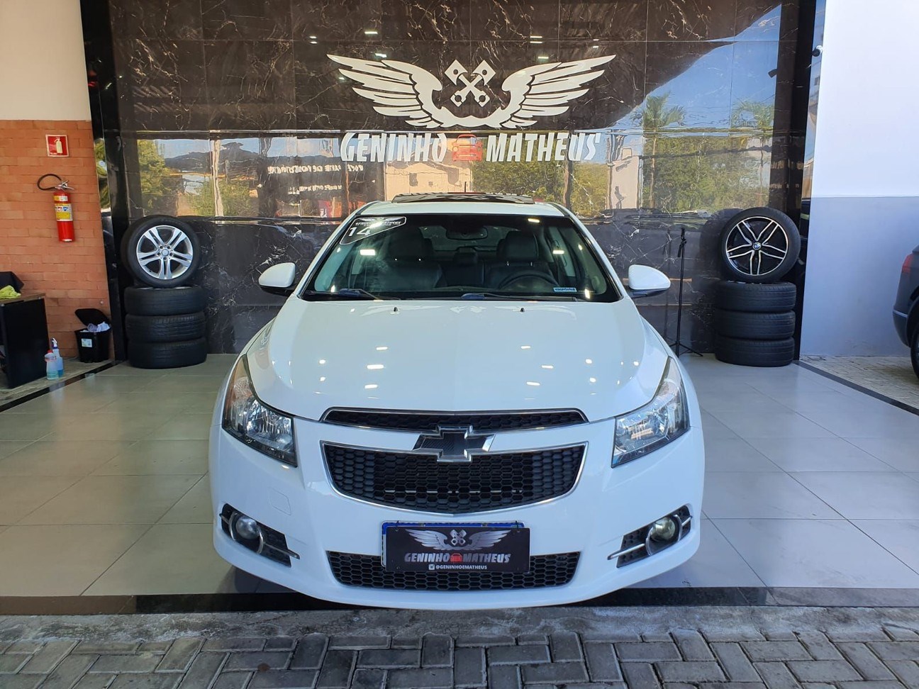 //www.autoline.com.br/carro/chevrolet/cruze-18-hatch-sport-ltz-16v-flex-4p-automatico/2014/campos-dos-goytacazes-rj/24918538