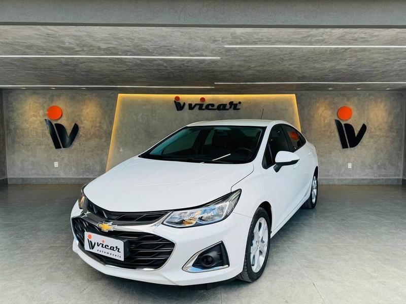 //www.autoline.com.br/carro/chevrolet/cruze-14-sedan-lt-16v-flex-4p-turbo-automatico/2020/brasilia-df/24922795