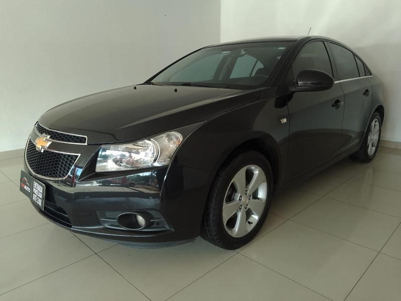 //www.autoline.com.br/carro/chevrolet/cruze-18-sedan-lt-16v-flex-4p-automatico/2014/porto-alegre-rs/24932195