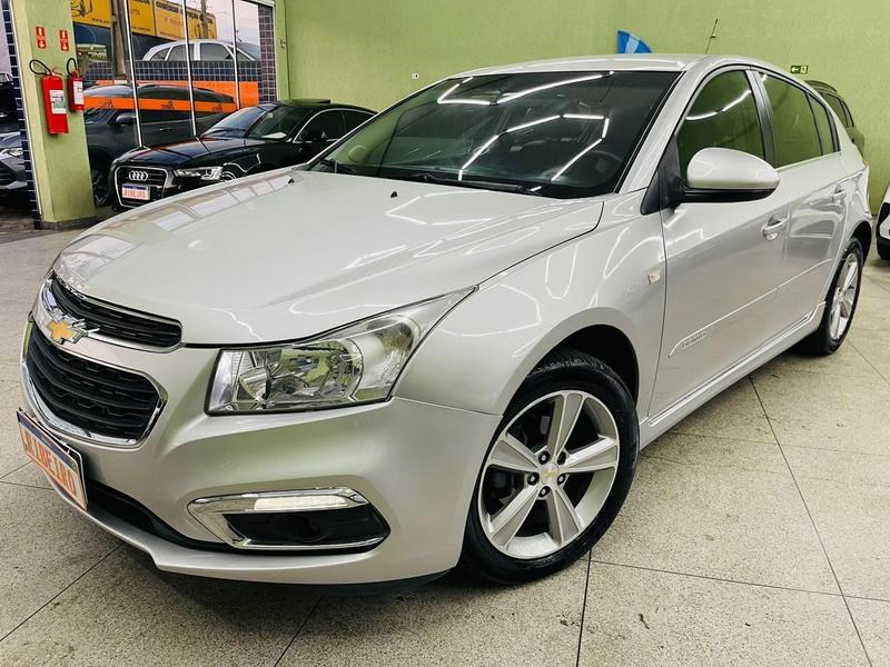 //www.autoline.com.br/carro/chevrolet/cruze-18-hatch-sport-lt-16v-flex-4p-manual/2015/campinas-sp/24938548