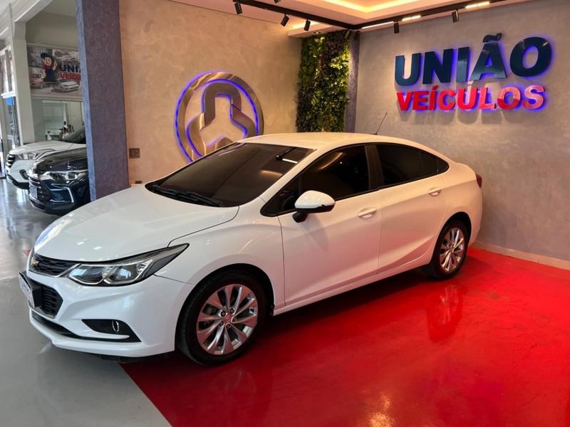 //www.autoline.com.br/carro/chevrolet/cruze-14-sedan-lt-16v-flex-4p-turbo-automatico/2019/campo-verde-mt/24946002