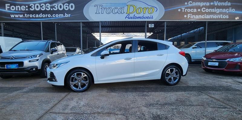 //www.autoline.com.br/carro/chevrolet/cruze-14-hatch-sport-premier-16v-flex-4p-turbo-auto/2020/apucarana-pr/24965090