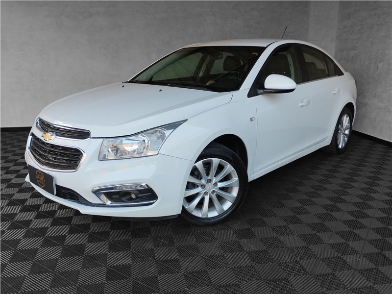 //www.autoline.com.br/carro/chevrolet/cruze-18-hatch-sport-lt-16v-flex-4p-automatico/2015/sao-carlos-sp/24975012