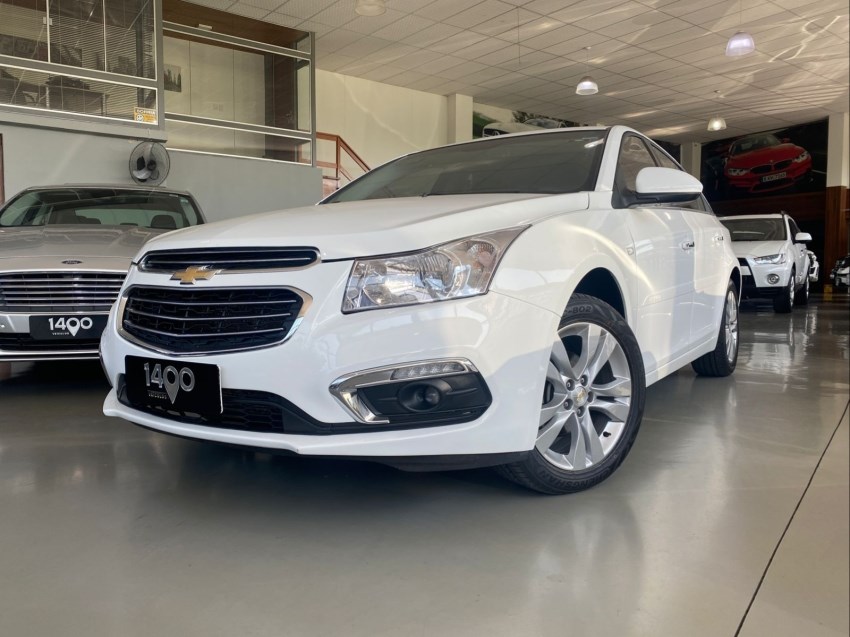 //www.autoline.com.br/carro/chevrolet/cruze-18-sedan-ltz-16v-flex-4p-automatico/2016/novo-hamburgo-rs/24989955