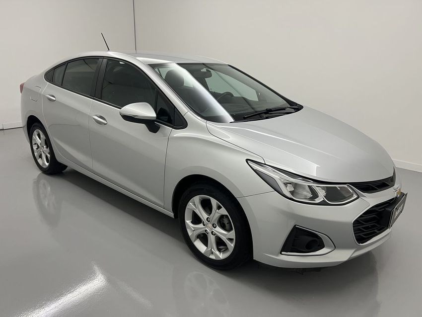 //www.autoline.com.br/carro/chevrolet/cruze-14-sedan-lt-16v-flex-4p-turbo-automatico/2022/brasilia-df/25006283