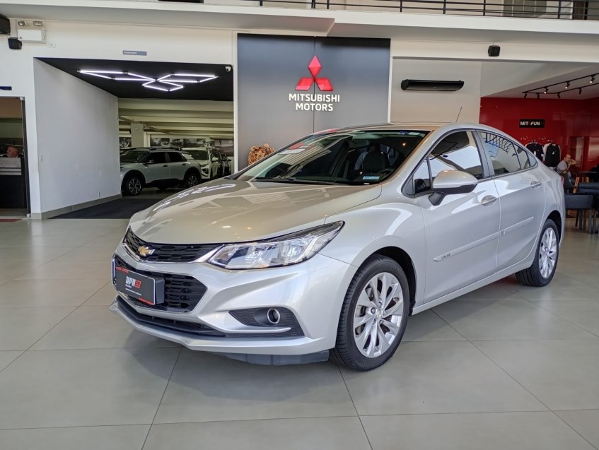 //www.autoline.com.br/carro/chevrolet/cruze-14-sedan-ltz-16v-flex-4p-turbo-automatico/2019/sao-jose-dos-campos-sp/25010950