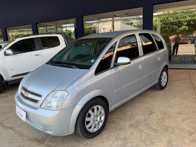 //www.autoline.com.br/carro/chevrolet/meriva-14-maxx-8v-flex-4p-manual/2010/campo-grande-ms/24917495