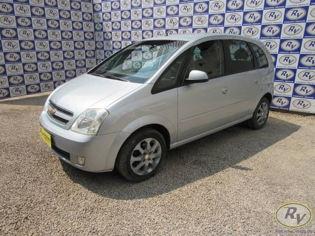 //www.autoline.com.br/carro/chevrolet/meriva-14-maxx-8v-flex-4p-manual/2011/cacoal-ro/25005254