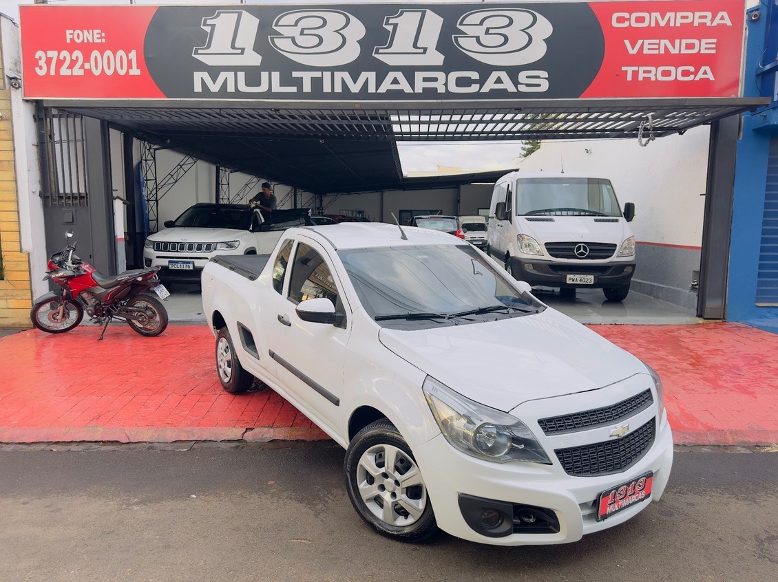 //www.autoline.com.br/carro/chevrolet/montana-14-ls-8v-flex-2p-manual/2014/franca-sp/24118672
