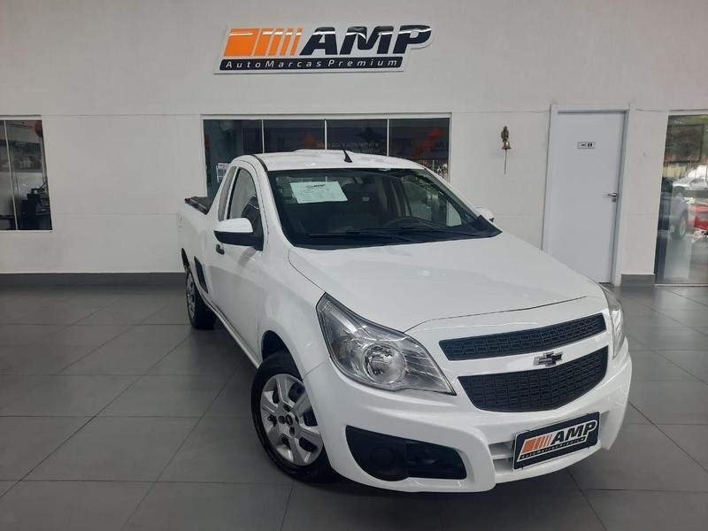 //www.autoline.com.br/carro/chevrolet/montana-14-ls-8v-flex-2p-manual/2015/cascavel-pr/24211727