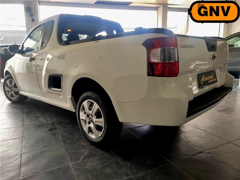 //www.autoline.com.br/carro/chevrolet/montana-14-ls-8v-flex-2p-manual/2019/rio-de-janeiro-rj/24270162