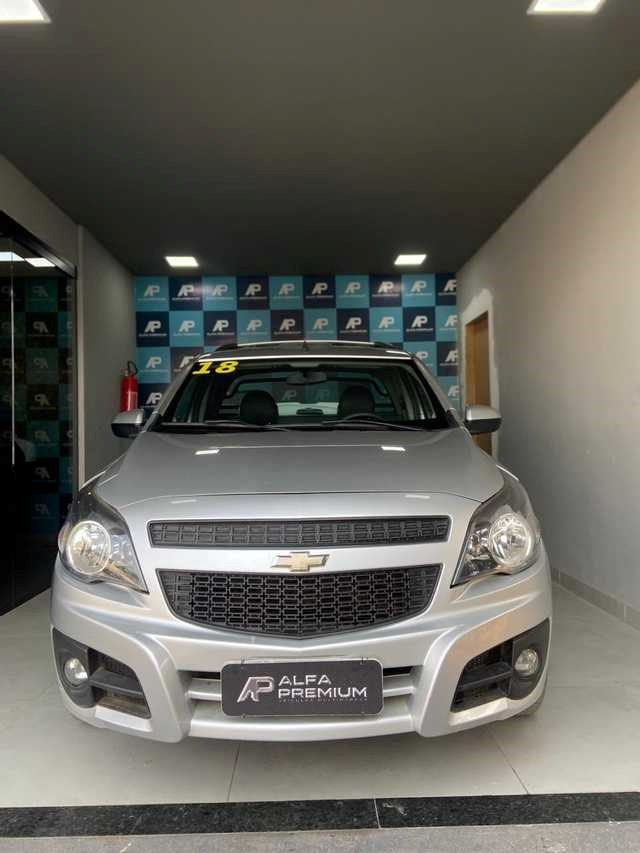 //www.autoline.com.br/carro/chevrolet/montana-14-sport-8v-flex-2p-manual/2018/jaru-ro/24599872