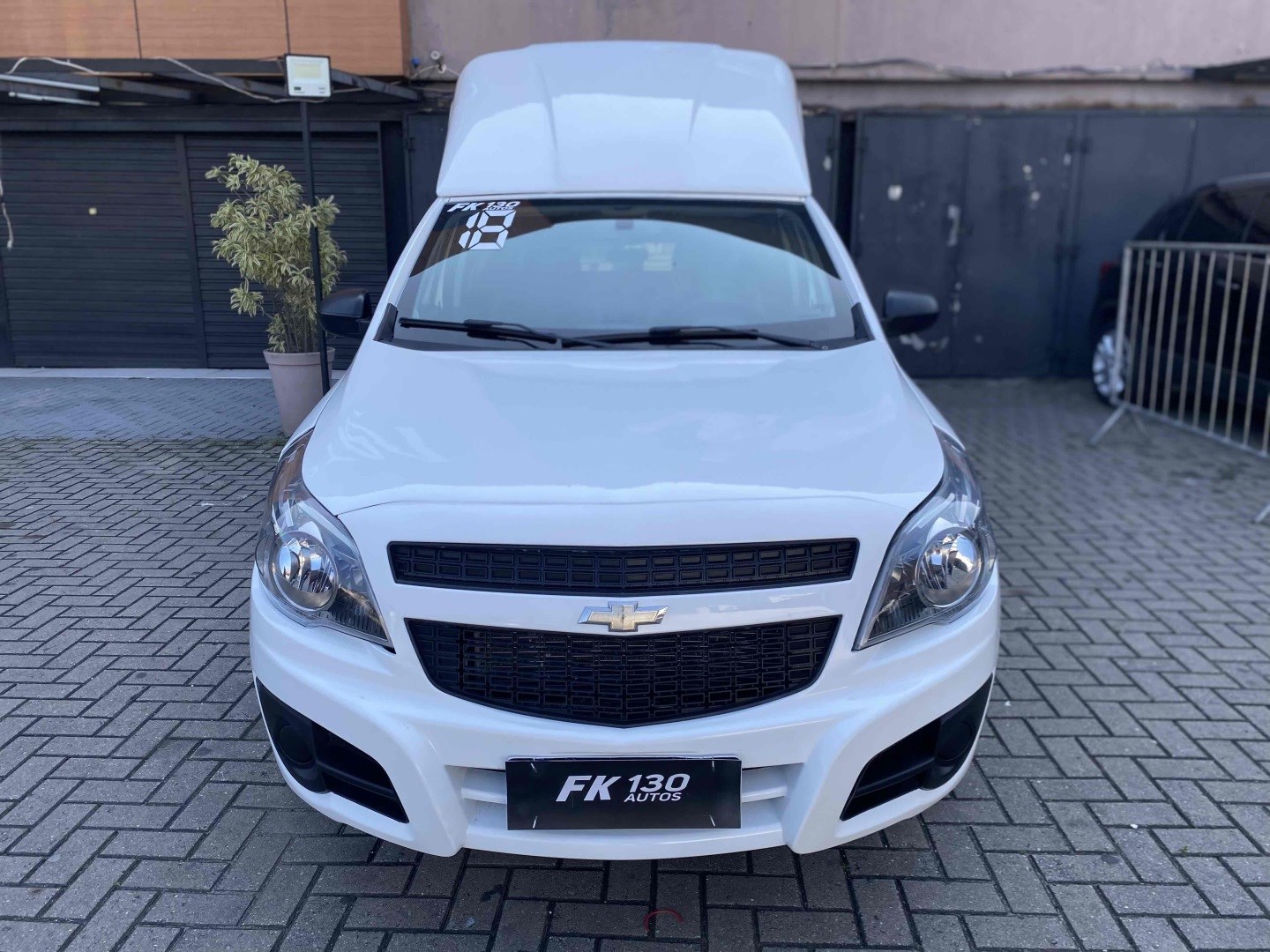 //www.autoline.com.br/carro/chevrolet/montana-14-ls-8v-flex-2p-manual/2018/rio-de-janeiro-rj/24600043