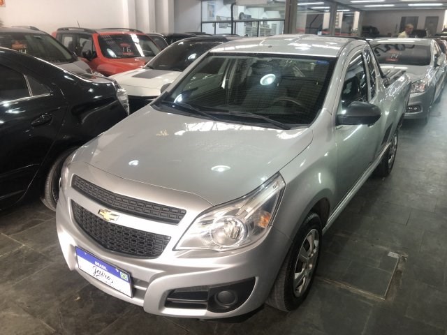 //www.autoline.com.br/carro/chevrolet/montana-14-ls-8v-flex-2p-manual/2019/sao-paulo-sp/24796355