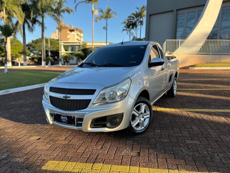 //www.autoline.com.br/carro/chevrolet/montana-14-ls-8v-flex-2p-manual/2015/cafelandia-pr/24898604