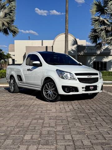 //www.autoline.com.br/carro/chevrolet/montana-14-ls-8v-flex-2p-manual/2016/lucas-do-rio-verde-mt/24901187