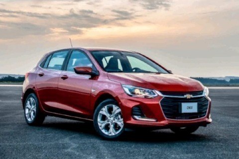 //www.autoline.com.br/carro/chevrolet/onix-10-turbo-12v-flex-4p-automatico/2023/santa-maria-rs/20531217