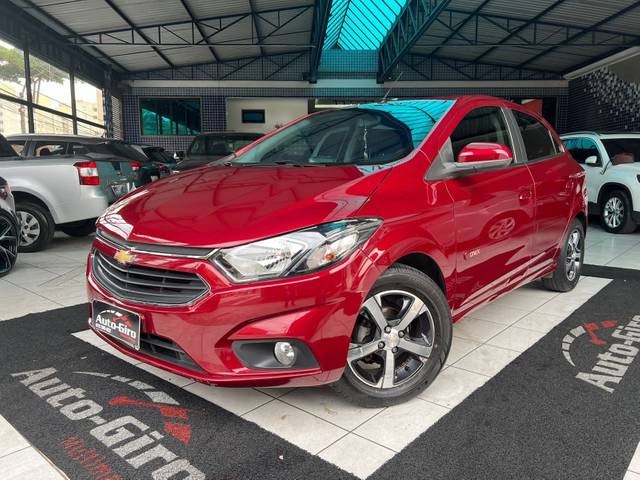 //www.autoline.com.br/carro/chevrolet/onix-14-ltz-8v-flex-4p-manual/2018/sao-paulo-sp/21595423