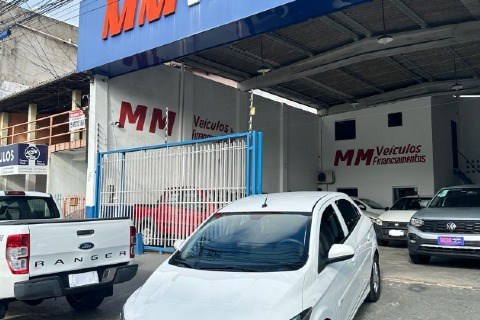 //www.autoline.com.br/carro/chevrolet/onix-10-lt-8v-flex-4p-manual/2017/feira-de-santana-ba/23486606